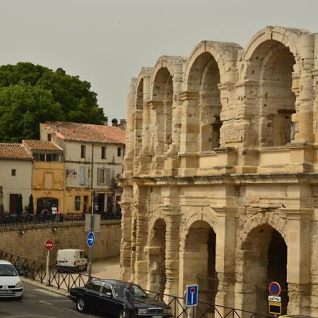 La Pitchoun Des Arenes Arles Exterior foto