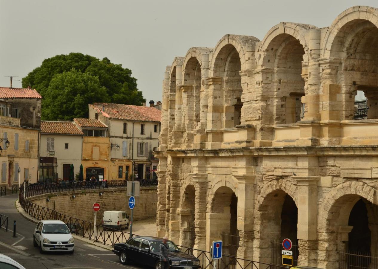 La Pitchoun Des Arenes Arles Exterior foto
