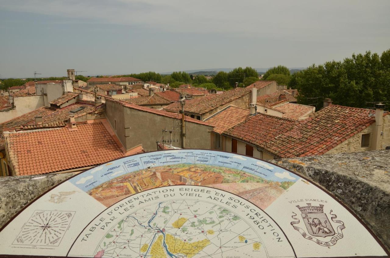 La Pitchoun Des Arenes Arles Exterior foto