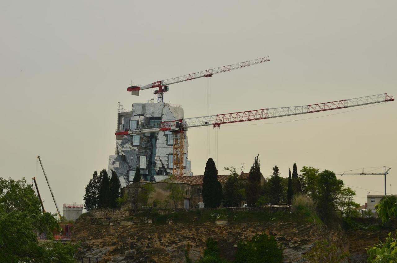 La Pitchoun Des Arenes Arles Exterior foto